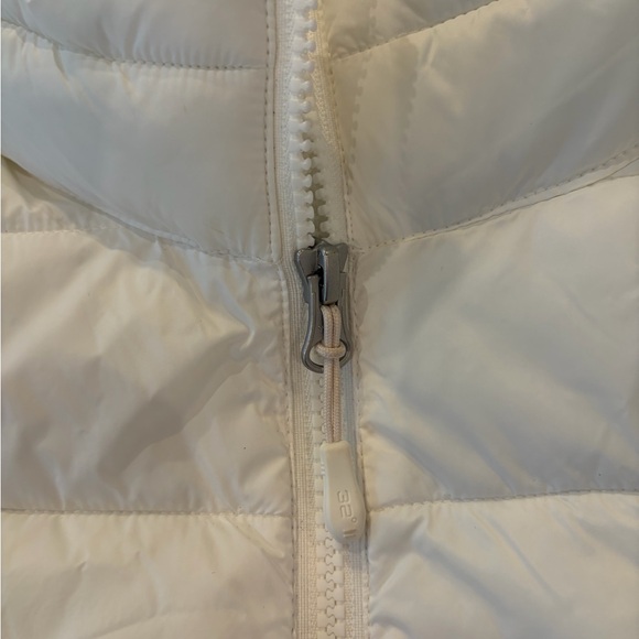 32 Degrees Tennis Custom LOVE White Sleeveless Puffer Vest Large Zipped Pockets - Picture 11 of 14